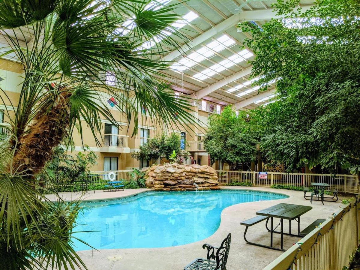 Atrium Inn Fort Stockton Extérieur photo